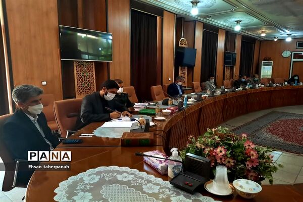 برگزاری اولین جلسه  کمیته دانش‌آموزی  و فرهنگیان 24000 شهید استان اصفهان
