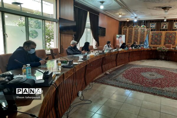 برگزاری اولین جلسه  کمیته دانش‌آموزی  و فرهنگیان 24000 شهید استان اصفهان