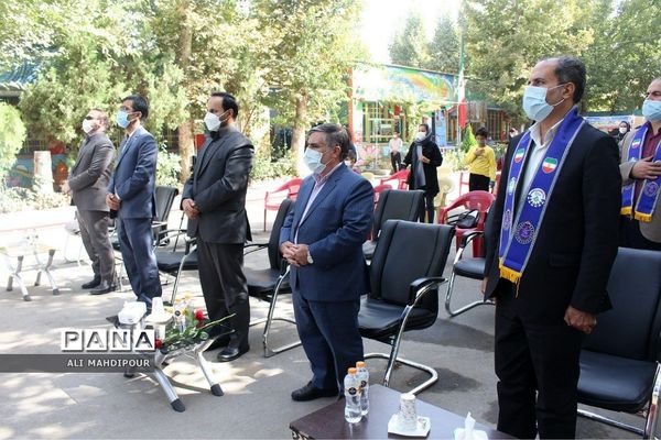 مراسم جشن عاطفه‌ها در آموزشگاه  امام‌رضا(ع)  شهرستان چهاردانگه