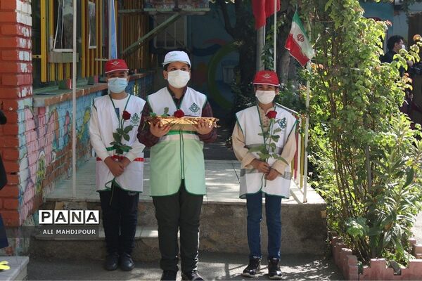 مراسم جشن عاطفه‌ها در آموزشگاه  امام‌رضا(ع)  شهرستان چهاردانگه