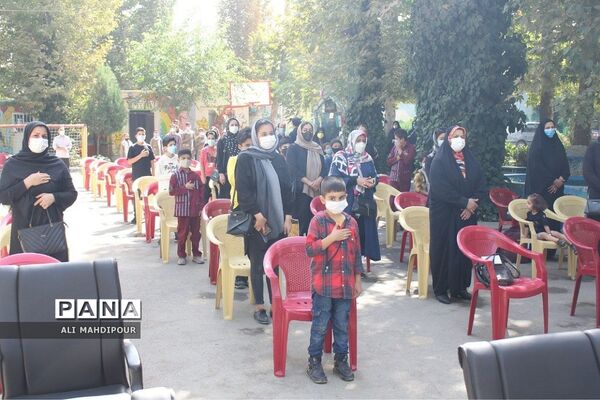 مراسم جشن عاطفه‌ها در آموزشگاه  امام‌رضا(ع)  شهرستان چهاردانگه