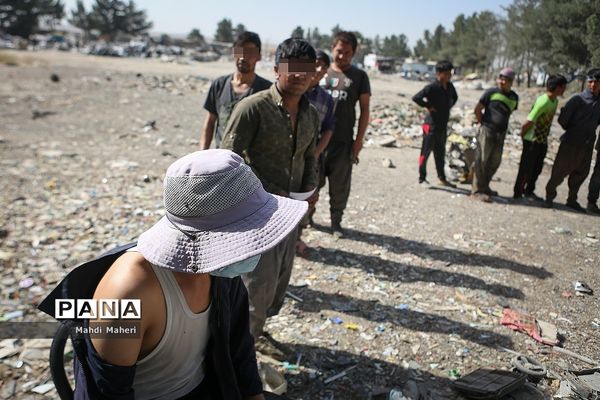 تزریق واکسن سیار برای اقشار آسیب پذیر و افراد بی سرپناه و کودکار کار