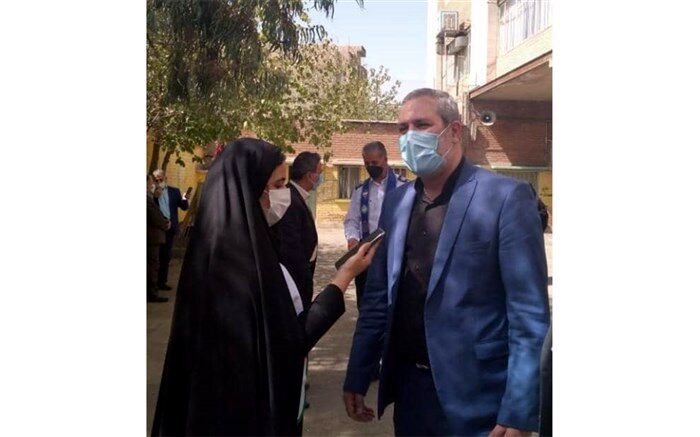 شور عاطفه‌ها، موقعیت یادگیری و تربیت بی‌بدیلی برای دانش آموزان است تا انفاق و نوع‌دوستی را تمرین کنند