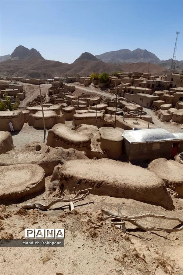 ماخونیک، سرزمین لی لی پوت ها