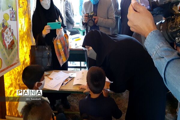 نواختن زنگ آغاز فعالیت مدارس عشایری خراسان رضوی