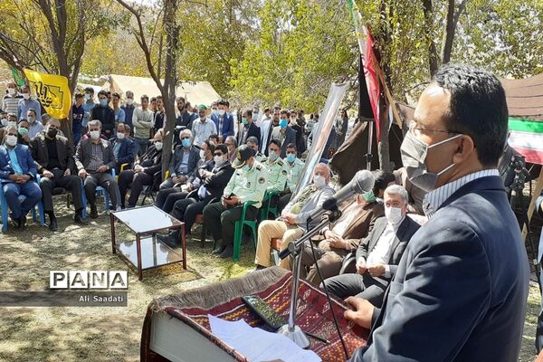 نواختن زنگ آغاز فعالیت مدارس عشایری خراسان رضوی