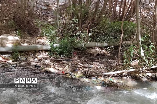 پراکندگی زباله در روستای گردشگری  ونایی بروجرد