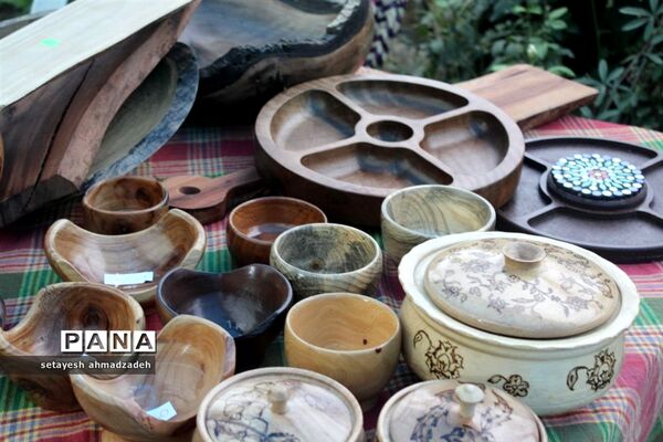 نمایشگاه صنایع دستی و گردشگری در شهرستان گلوگاه