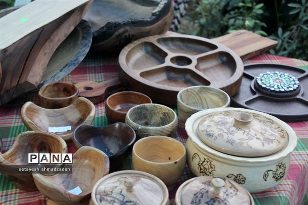 نمایشگاه صنایع دستی و گردشگری در شهرستان گلوگاه