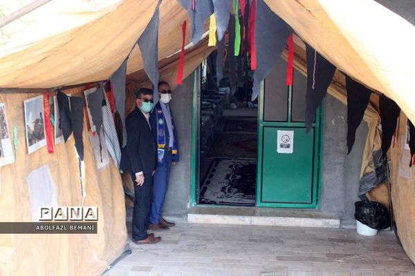 نمایشگاه «جلوه‌های دفاع مقدس» در دبیرستان شبانه‌روزی کهک