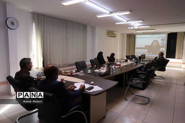 نشست هم‌اندیشی رابطین ارزیابی استان‌ها