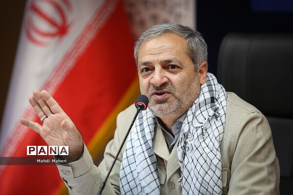 همایش یاد یاران 8 گرامیداشت هفته دفاع مقدس