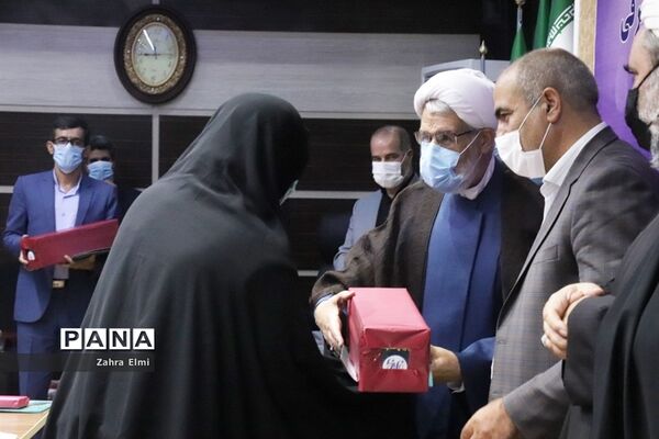 آیین تجلیل از رزمندگان و جانبازان فرهنگی آموزش و پرورش استان آذربایجان شرقی