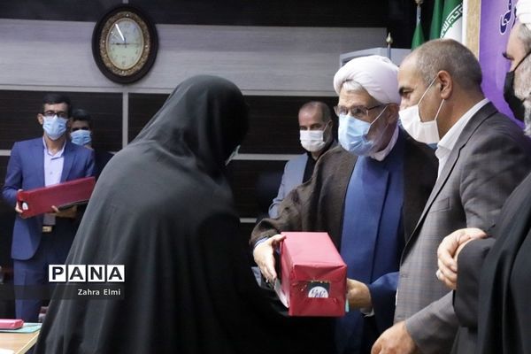 آیین تجلیل از رزمندگان و جانبازان فرهنگی آموزش و پرورش استان آذربایجان شرقی