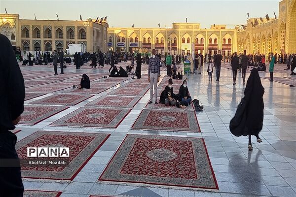 حال و هوای صحن حرم امام رضا (ع) در شب رحلت پیامبر (ص)  و شهادت امام حسن مجتبی (ع)