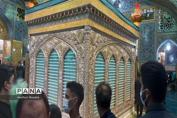 حال و هوای صحن حرم امام رضا (ع) در شب رحلت پیامبر (ص)  و شهادت امام حسن مجتبی (ع)