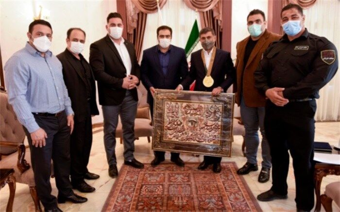 استاندار البرز بر حمایت از قهرمانان بدنسازی تاکید کرد