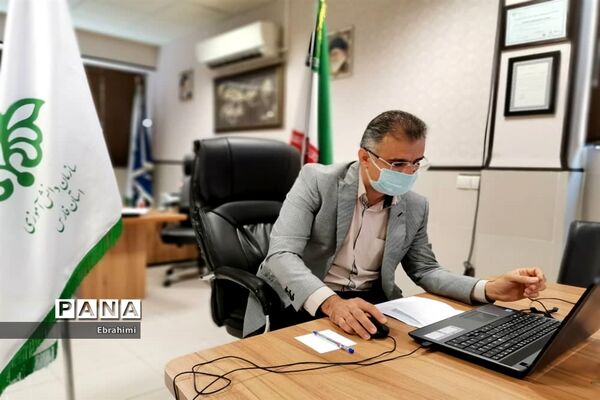 جلسه نمایندگان کمیسیون‌های مجلس دانش‌آموزی فارس با متخصصین علمی و مدیریتی
