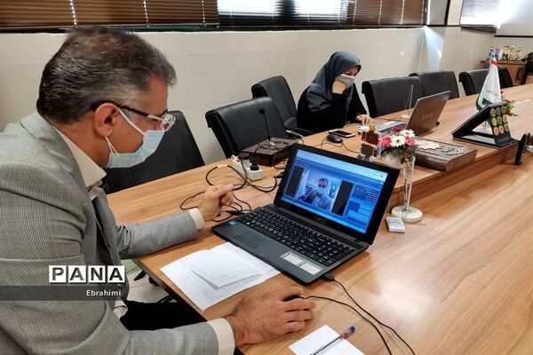 جلسه نمایندگان کمیسیون‌های مجلس دانش‌آموزی فارس با متخصصین علمی و مدیریتی