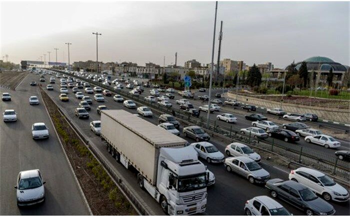 ترافیک سنگین در محورهای ورودی به پایتخت
