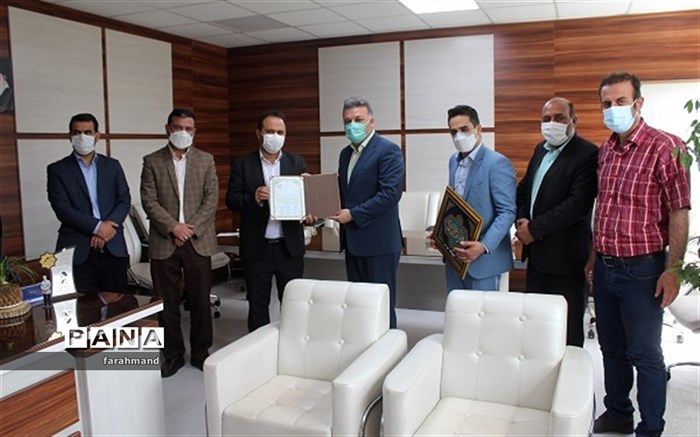 مدرسه جایگاه بسزایی در فرهنگ سازی محله ها دارد