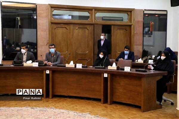 آیین بزرگداشت مقام معلم و گرامیداشت یاد و خاطره استاد شهید مرتضی مطهری