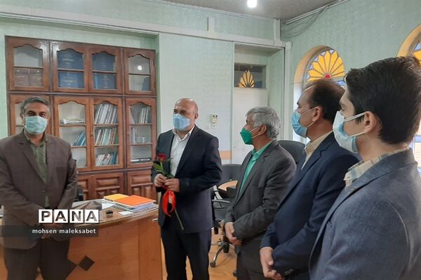 تقدیر از زحمات مدیرکل و معاونان اداره‌کل آموزش و پرورش استان یزد
