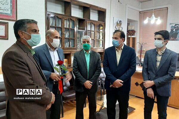 تقدیر از زحمات مدیرکل و معاونان اداره‌کل آموزش و پرورش استان یزد