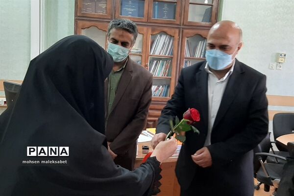 تقدیر از زحمات مدیرکل و معاونان اداره‌کل آموزش و پرورش استان یزد