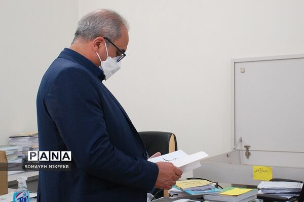 بازدید معاون پرورشی و فرهنگی، اداره کل شهرستان‌های استان تهران از دبیرخانه اولین جشنواره معلمان مؤلف