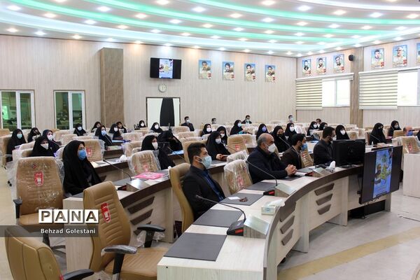 مراسم تجلیل از معلمان منتخب بسیجی در ارومیه