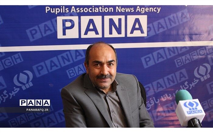 عشق و علاقه وافر، اولین انگیزه معلمی من بود