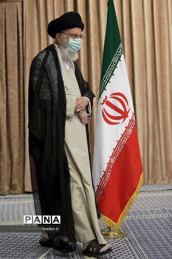 سخنرانی تلویزیونی رهبر معظم انقلاب اسلامی در نوزدهمین روز ماه مبارک رمضان