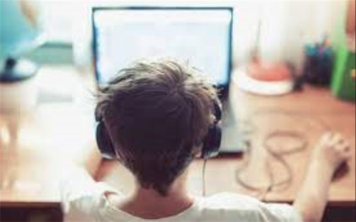 چرا نباید کودکان را ابزار تبلیغات سیاسی کرد؟