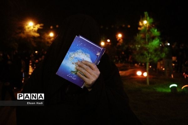 شب قدر زیر سایه قرآن