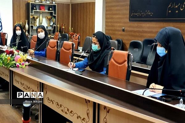 هم اندیشی نمایندگان مجلس شورای دانش‌آموزی ناحیه یک بهارستان