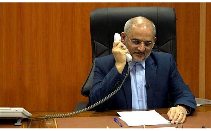 تماس تلفنی حاجی میرزایی با خانواده شهدای فرهنگی