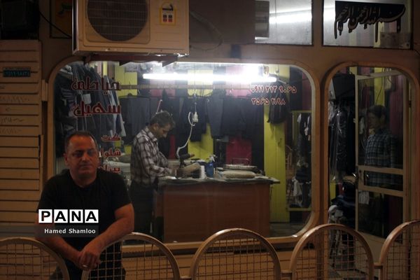 لباس های آماده جایگزین صدای چرخ خیاطان دست دوز