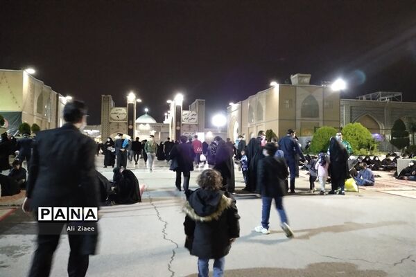 مراسم احیای شب قدر در حرم مطهر رضوی