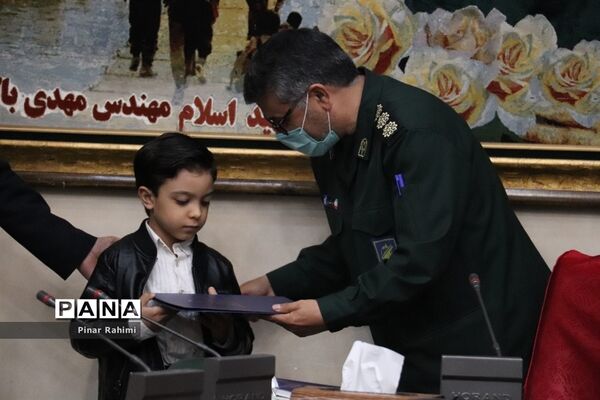 برگزاری نشست خبری مسئول سازمان بسیج سازندگی سپاه عاشورا آذربایجان شرقی