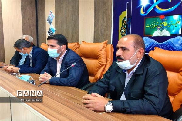 تقدیر از جلوه‌های ویژه معلمی در شهرستان امیدیه