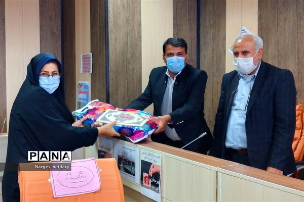 تقدیر از جلوه‌های ویژه معلمی در شهرستان امیدیه