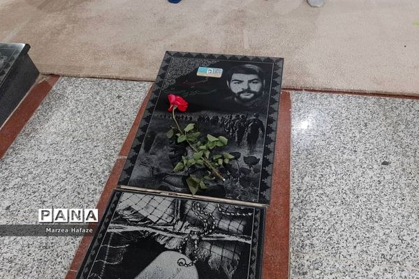 ادای احترام مسئولان آموزش و پرورش  و بسیج فرهنگیان ملارد به شهدای فرهنگی