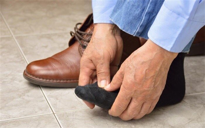 بی‌حسی یا گزگز پاها: ام اس یا دیگر عوامل؟