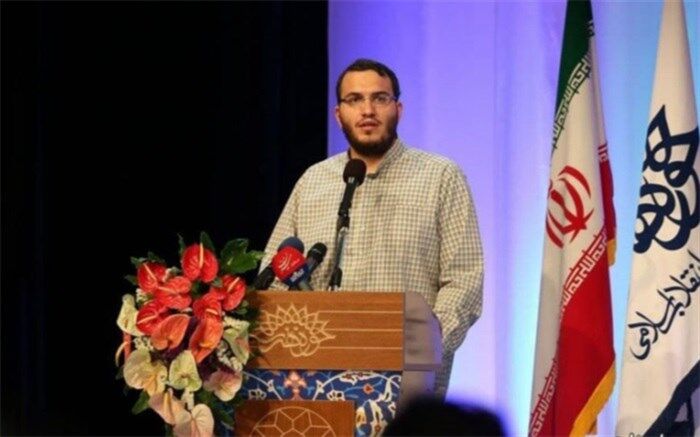 دادمان: باز نشر آثار«فلسطین تنها نیست» یاری بخش مظلومان است