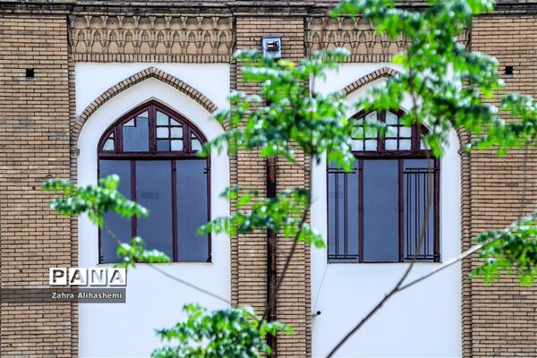 دبیرستان دخترانه هدایت