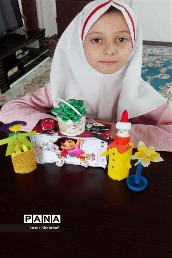 طرح کاردستی با مواد دورریختنی در مدارس رودهن