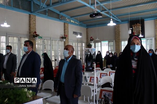 مراسم تجلیل از مدیران و معلمان برتر استانی و منطقه‌ای آموزش و پرورش اسلامشهر