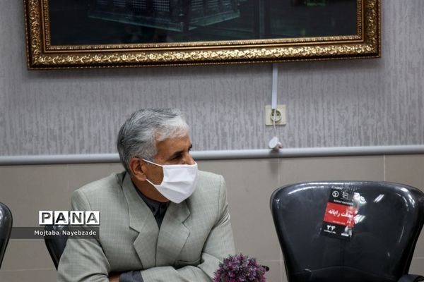 حضور معاون پرورشی و فرهنگی آموزش و پرورش خراسان رضوی و روسای ادارات داخلی این حوزه در ناحیه یک مشهد