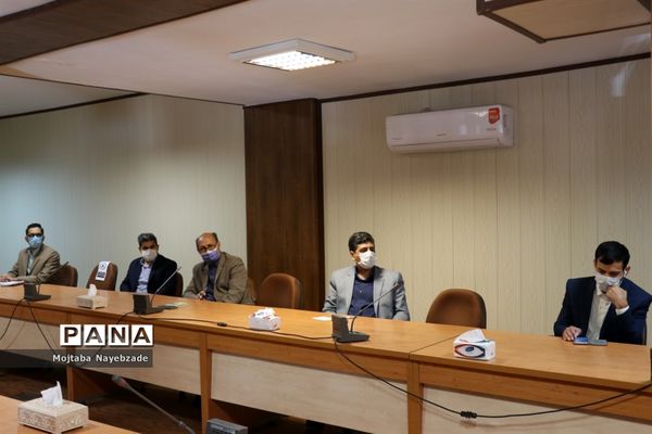 حضور معاون پرورشی و فرهنگی آموزش و پرورش خراسان رضوی و روسای ادارات داخلی این حوزه در ناحیه 4  مشهد